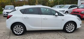 Opel Astra 1.7 CDTI Sport rok 2012 - 8