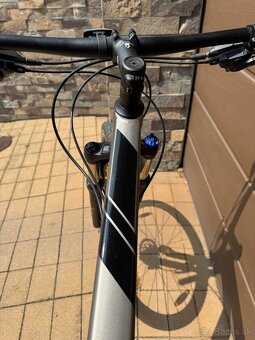 Predám horský bicykel Trek X-Caliber 8 + detská sedačka - 8