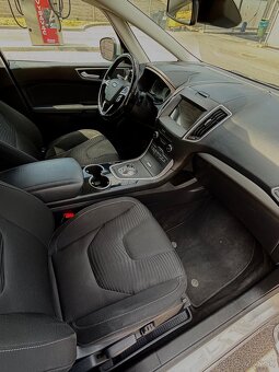 Ford S-max - 8