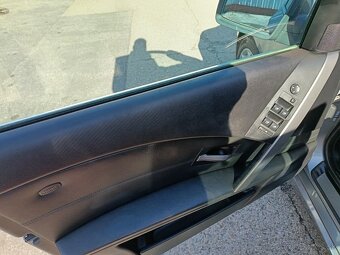 Predám BMW E60 530d Touring, automat - 8