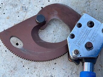 Predám nové nožnice na káble Dechengbo J40 - 8