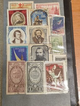 2 Albumy plné známok - 8