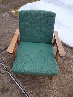 Staré stolíky a kreslo - 8