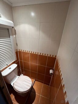 Prenájom 4 izbový byt Levice - 8