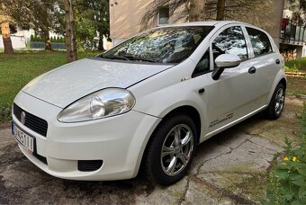 Fiat Punto Grande - 8