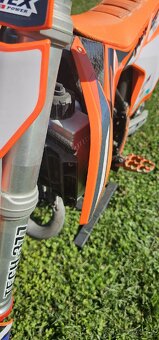 Predám moto KTM sx 50 2023 factory edition - 8