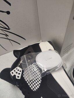 Air Jordan 4 Retro Thunder White - 8