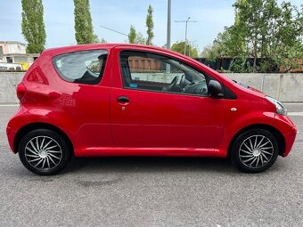 TOYOTA AYGO 1,0i 50kW, 86.770km, 1.MAJITEĽ, NOVÁ STK+E.K, - 8