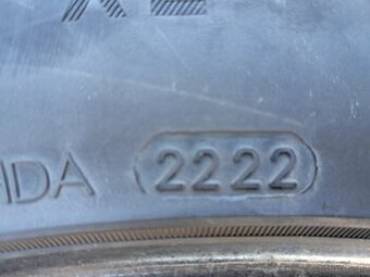 235/45 R19 letne - 8