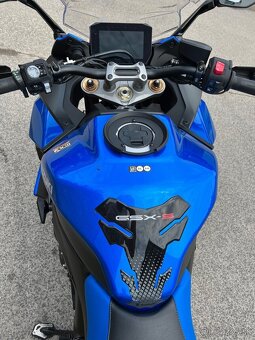 Suzuki gsx-s 1000 gt - 8