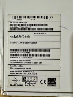 MacBook Air 13” (2020) – i3 / 8GB / 256GB SSD – Space Gray - 8