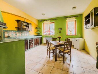 Veľký rodinný dom v centre mesta na predaj | Lučenec - 8