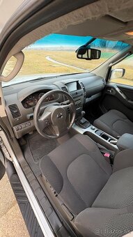 Nissan Navara 2.5 dCI MT6 4x4 Doublecab + Hardtop - 8