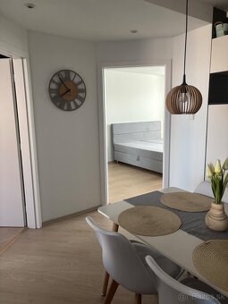 NADŠTANDARDNE prerobený a zariadený 3 izb. byt s balkonom - 8