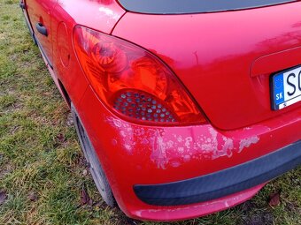 Peugeot 207 - 8