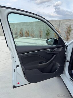 Škoda Kamiq 1.5 TSI Monte Carlo DSG - 8