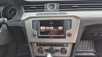 Volkswagen passat 2,0 TDI,110kw, automat s vysúvacou gulou - 8