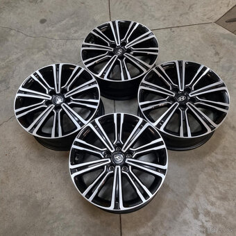 Hliníkové Hyundai disky 5x114,3 R18 8J ET46 - 8