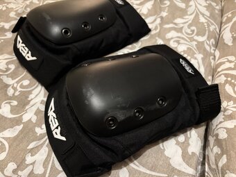 Kolenné chrániče REKD Pro Ramp M - 8