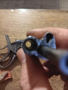 Revolver 1890 - 8