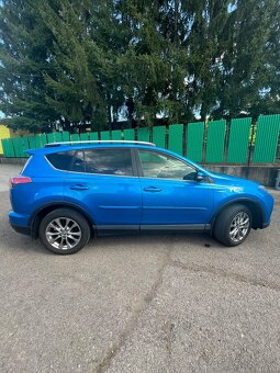 Toyota RAV4, 2.5 Hybrid, executive, 4x4 -  spoľahlivé SUV - 8