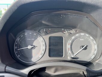 Škoda Octavia 2 1.6 benzín Automat - 8