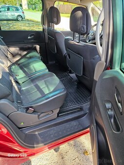 Grand Espace 4 - 8