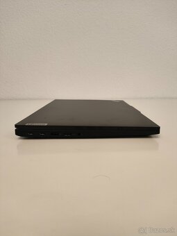 Lenovo ThinkPad E16 – i3-1315U, 8 GB RAM, 256 GB SSD - 8