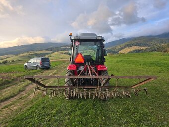 60-koňový traktor s klimatizovanou kabínou - 8