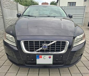 VOLVO V70 2.4D D5 A/T FACELIFT - 8