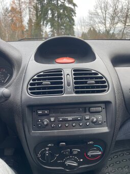 Peugeot 206 - 8