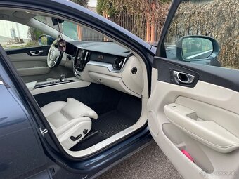 Volvo XC60 2,0 B4D Mommentum AWD - 8