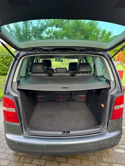Volkswagen Touran 2.0 TDi - 8