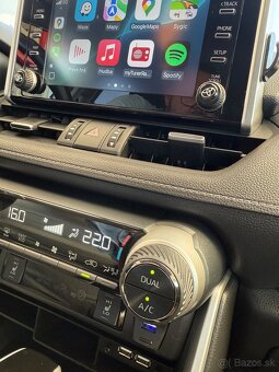 TOYOTA RAV4 Hybrid FWD - 8