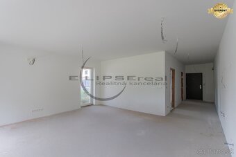 NA PREDAJ moderný 2-izbový byt so záhradou v Kostolišti - 8