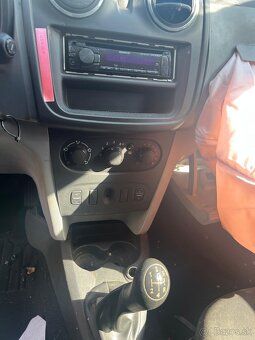 Predám na diely Dacia Sandero II 1.2 D4F F7 1.5 DCI K9K - 8