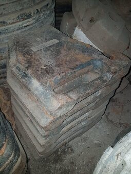 ZAVAZIE TRAKTOR ZETOR - 8