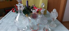 Porcelán mix a brús.sklo a knihy - 8