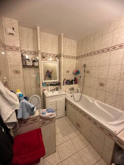 ALL INCLUSIVE | NA PREDAJ 5-IZB. ROD.DOM S 2 GARÁŽAMI, DUNAJ - 8