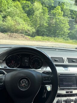 VW PASSAT B7 - 8