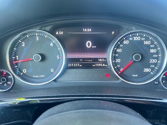 Volkswagen Touareg 3.0tdi 193Kw rok 2015 - 8