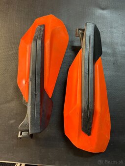 Predam nahradne diely KTM - 8
