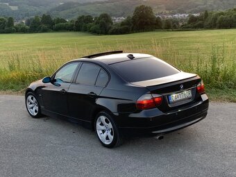 BMW E90 320d - 8