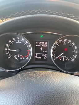 Predám Škoda superbII combi,facelift,2.0TDI,125kW,6DSG - 8