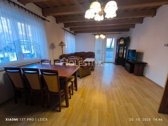 Predám exkluzívne veľký rodinný dom - Nesluša - 8