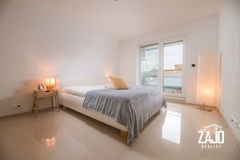 Moderný 3-izbový byt s dvomi loggiami a parkovaním v garáži - 8