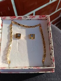 Predané Zlate náušnice s kamienkom 585 - 8