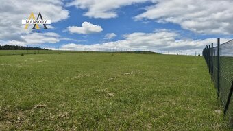 NA PREDAJ, Pozemok pre výstavbu rodinného domu 683m2 v Obci - 8