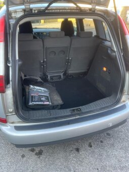 Ford c- max - 8