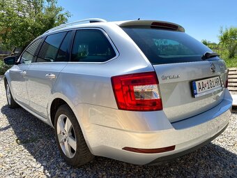 Octavia Combi 1.6 TDI 115k Style DSG EU6 - 8